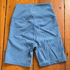 we are tala high waist dayflex wrap biker shorts in blue size xs